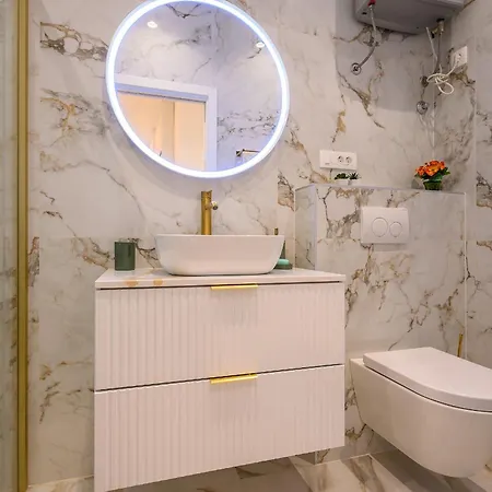 Jupiter Luxury 3* سبليت