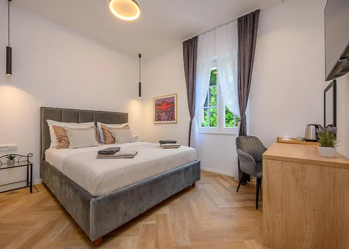 Jupiter Luxury Gostinjska kuća 3*